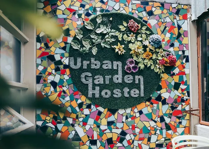 Urban GardenHostal